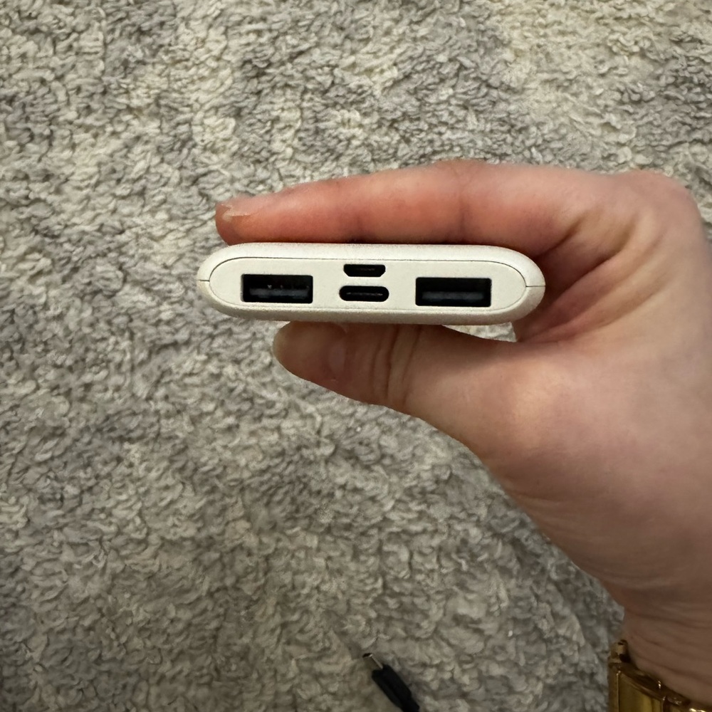 Compact White Power Bank - Picture 3 of 5